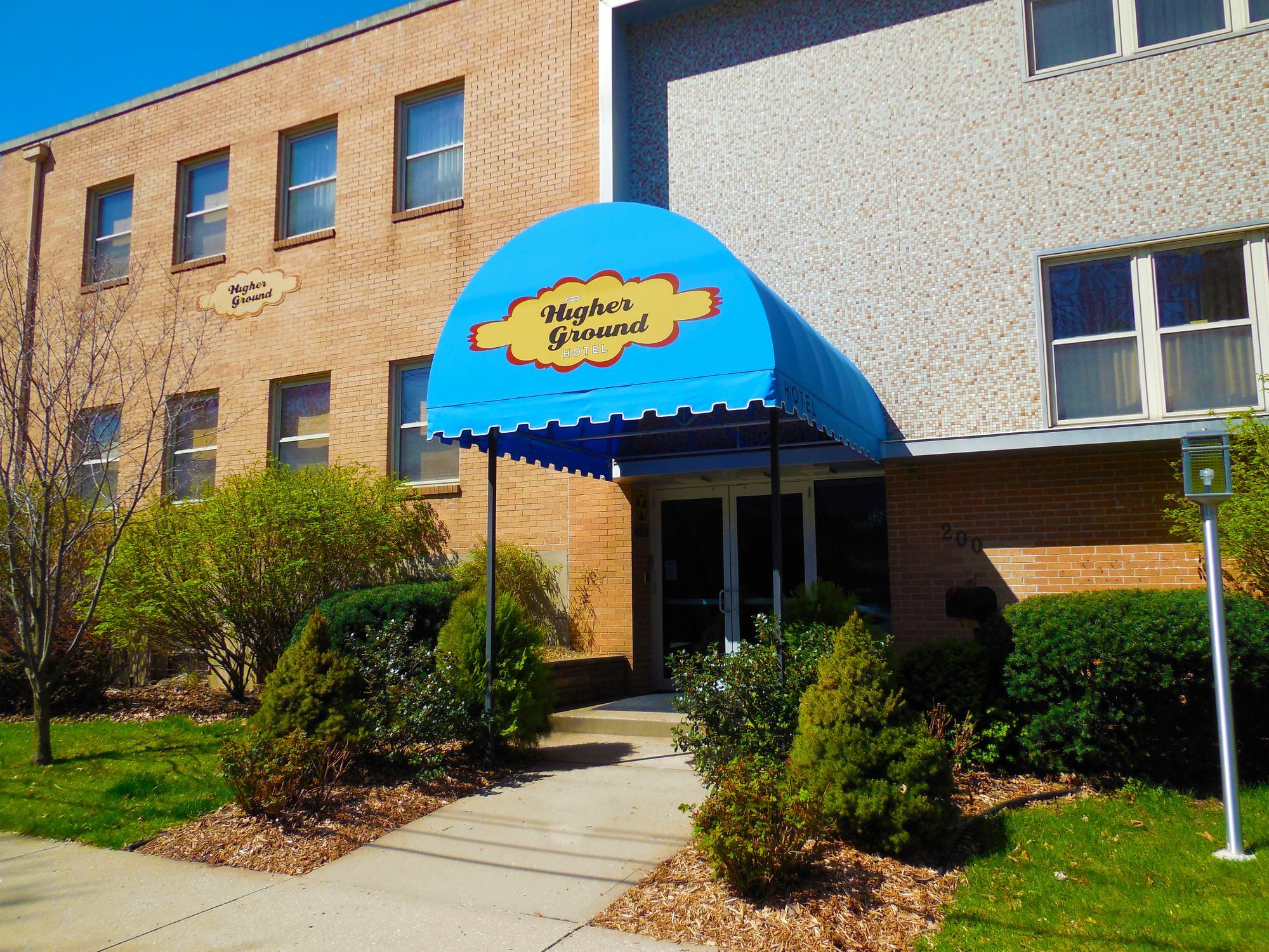 Higher Ground Hotel Independence Exterior photo